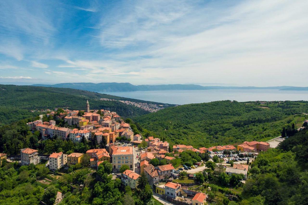 Queen Of Labin Лабин Экстерьер фото